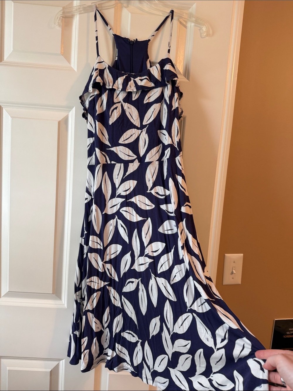 EUC LOFT Navy and White Leaf-Print Midi Dress